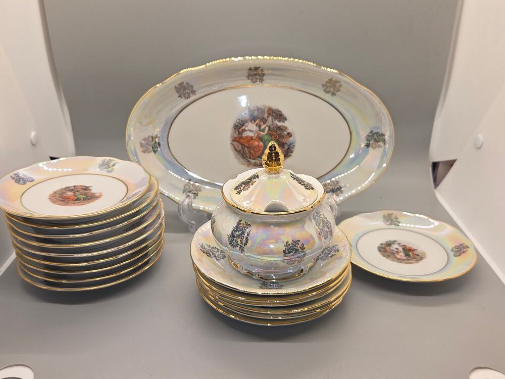 Vintage Kahla "Madonna" Porcelain 19 Piece Tea And Dessert Set from East Germany